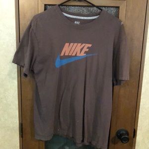Nike tshirt